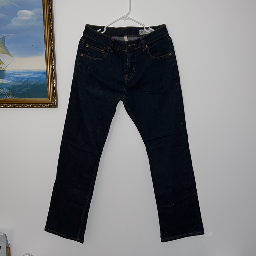 DC Dark Blue Jeans 30 x 30 slight rip style